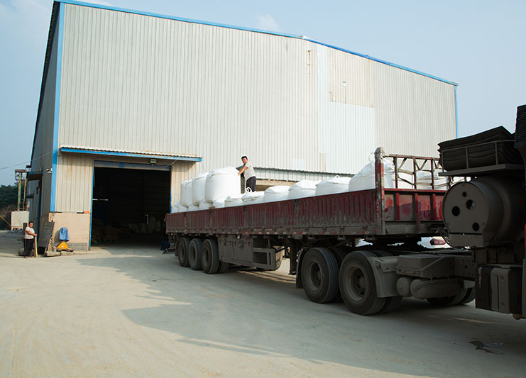 參觀(guān)工廠(chǎng)